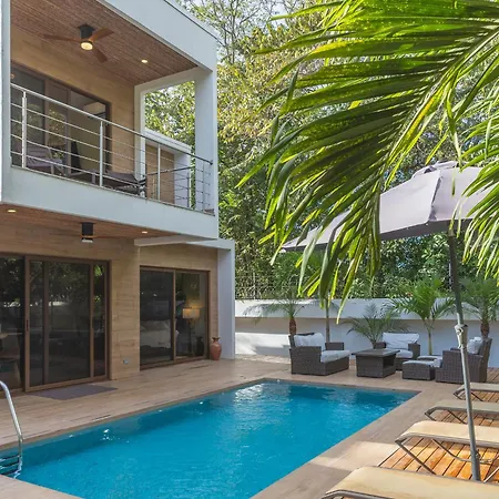 Casacoralisyour Oasis Family Luxury Beach Home